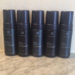 Monat Moxie magnifying mousse
